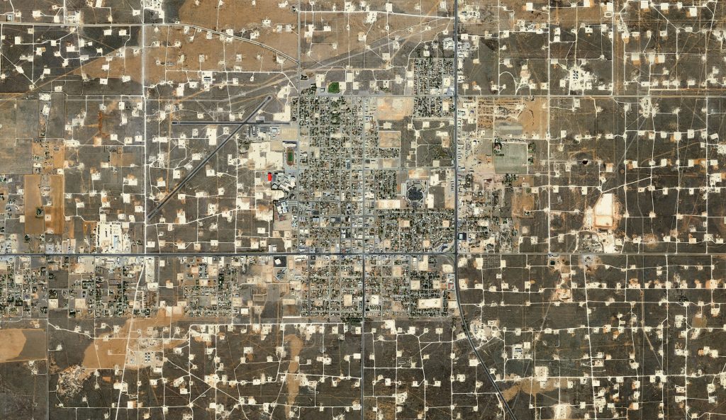 Aerial photographer of oil and gas fields